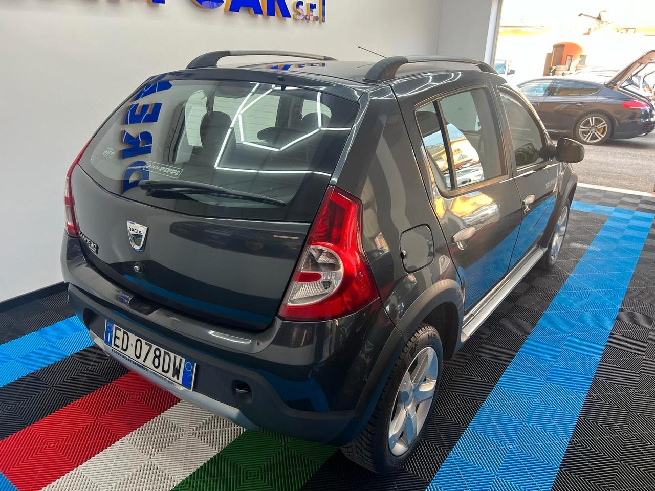 Dacia Sandero Stepway 1.6 8V 90CV -OK Neopatentati