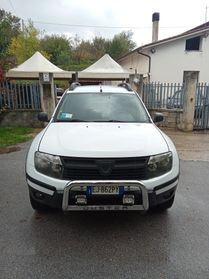 Dacia Duster 1.6 110CV 4x4 GPL 011