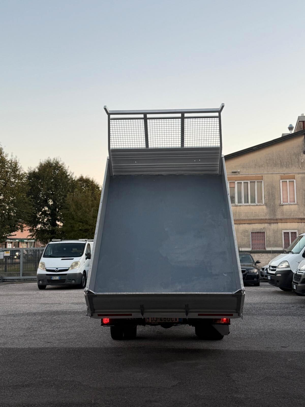 IVECO DAILY 35C 15 RIBALTABILE TRILATERALE