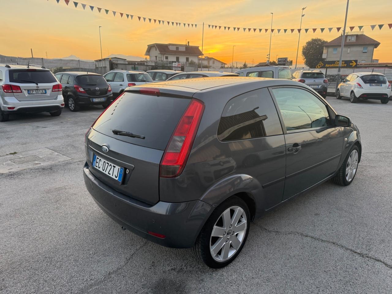 Ford Fiesta 1.2 82CV 3 porte Titanium