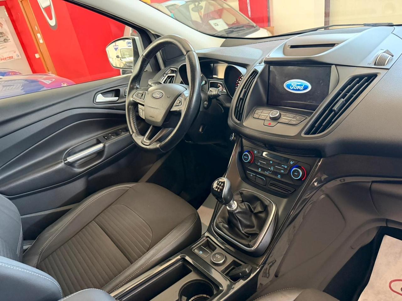 Ford Kuga 2.0 TDCI 150 CV Titanium