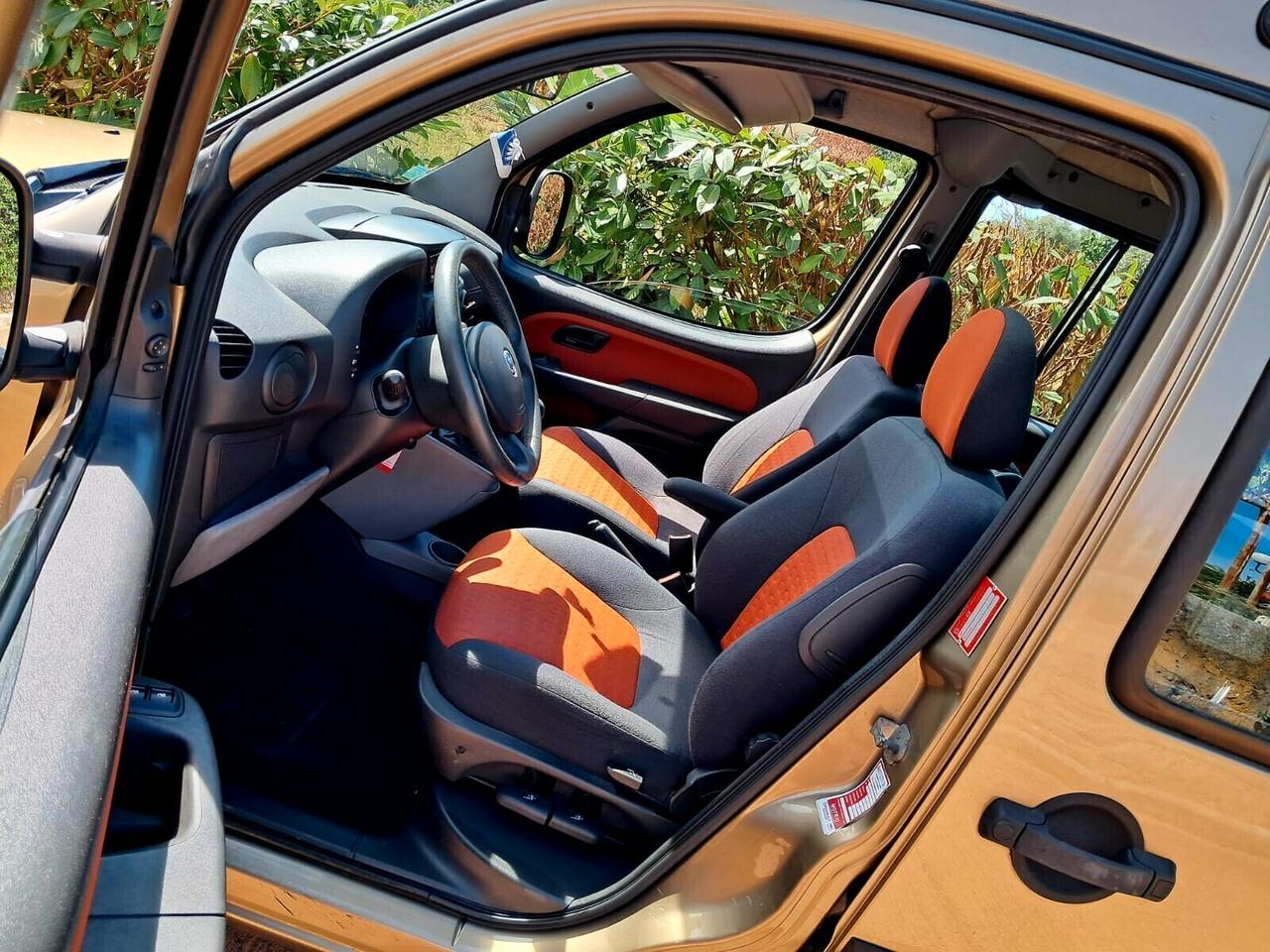 Fiat Doblo 1.9 JTD TETTO ALTO TRASPORTO DISABILI POCHI KM