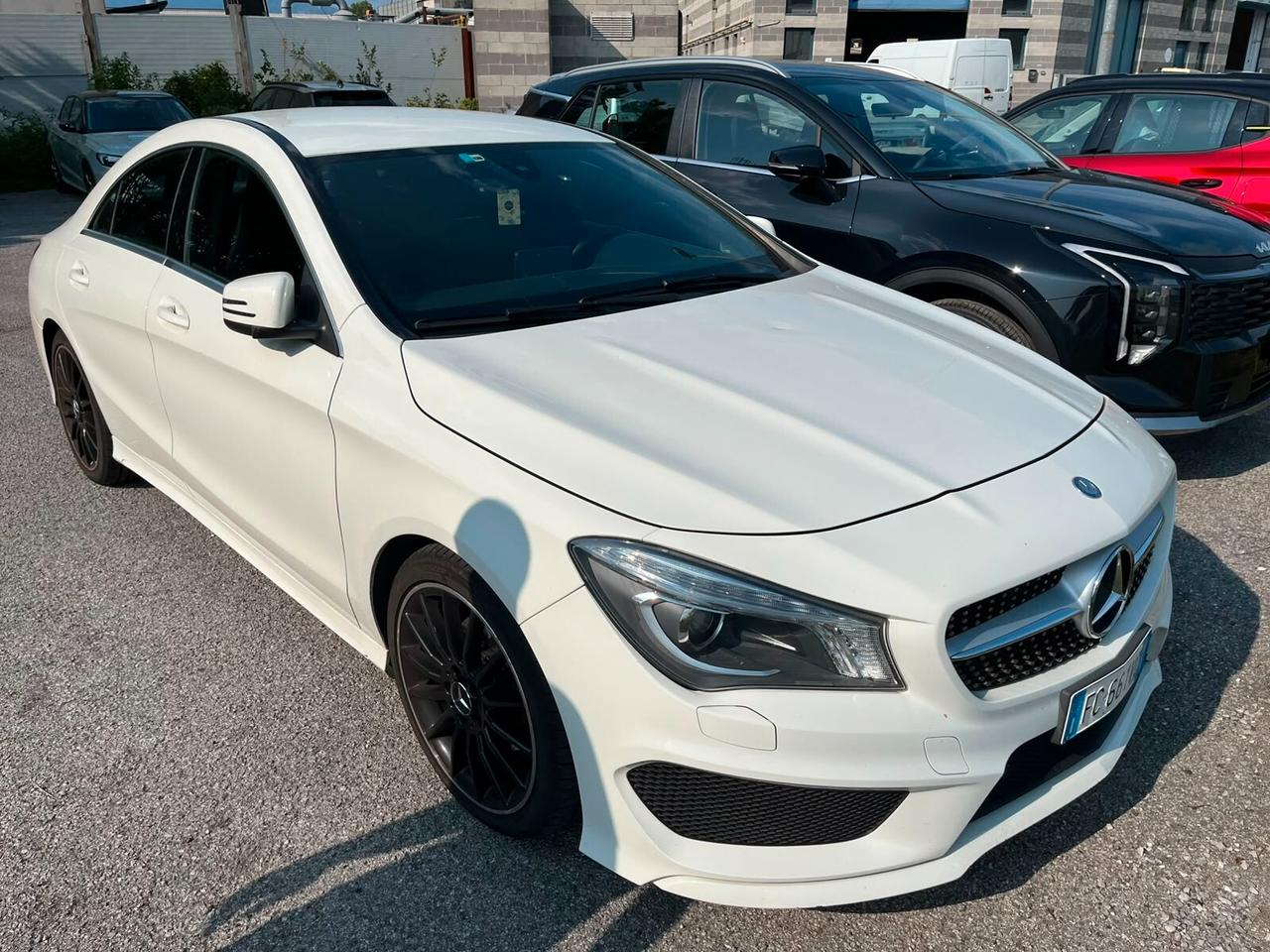 MERCEDES CLA 200 PREMIUM