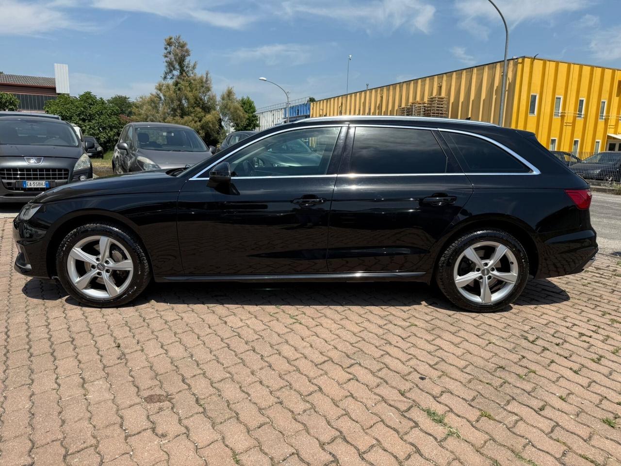 Audi A4 Avant 40 TDI S tronic S line edition