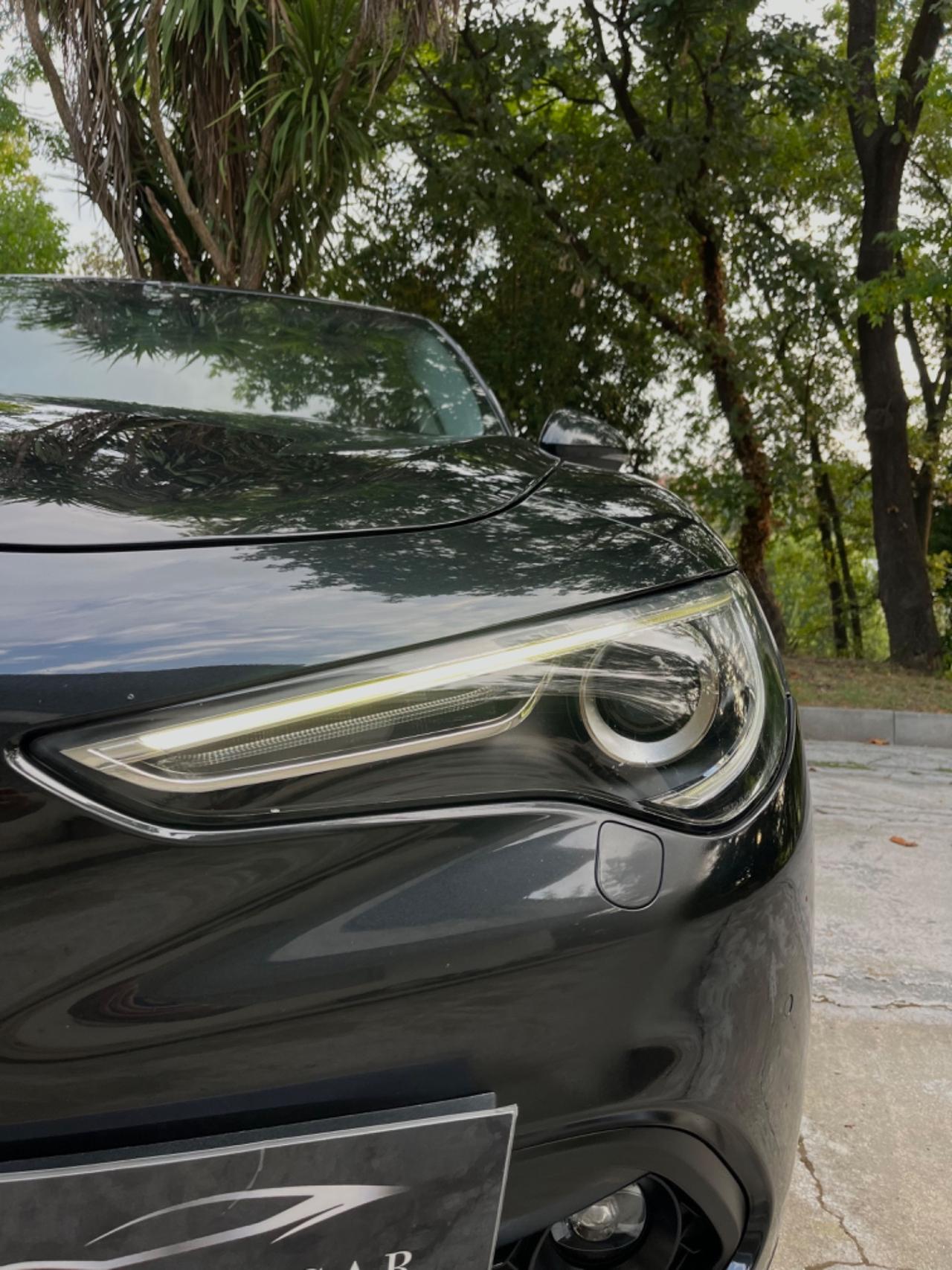 Alfa Romeo Stelvio 2.2 TOTAL BLACK 210 CV AT8 Q4 Executive