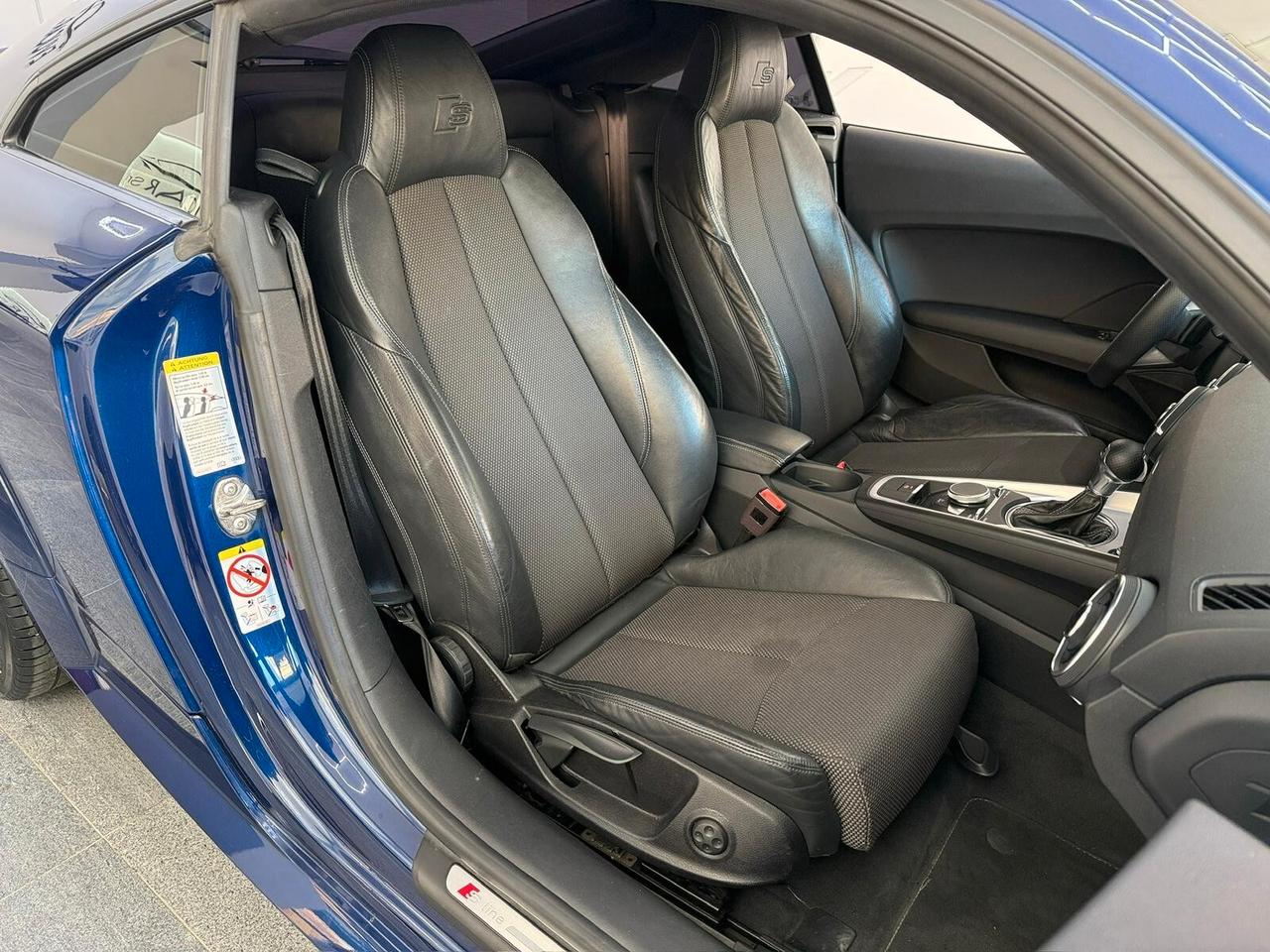 Audi TT Coupé 2.0 TDI ultra Design