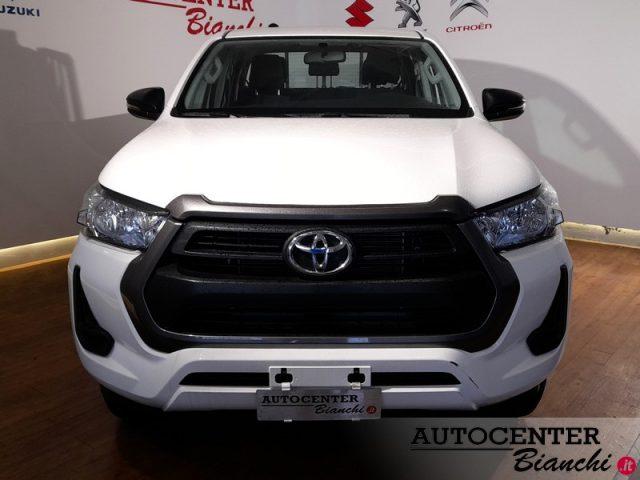 TOYOTA Hilux 2.4 D-4D A/T 4WD 4 porte Double Cab Comfort