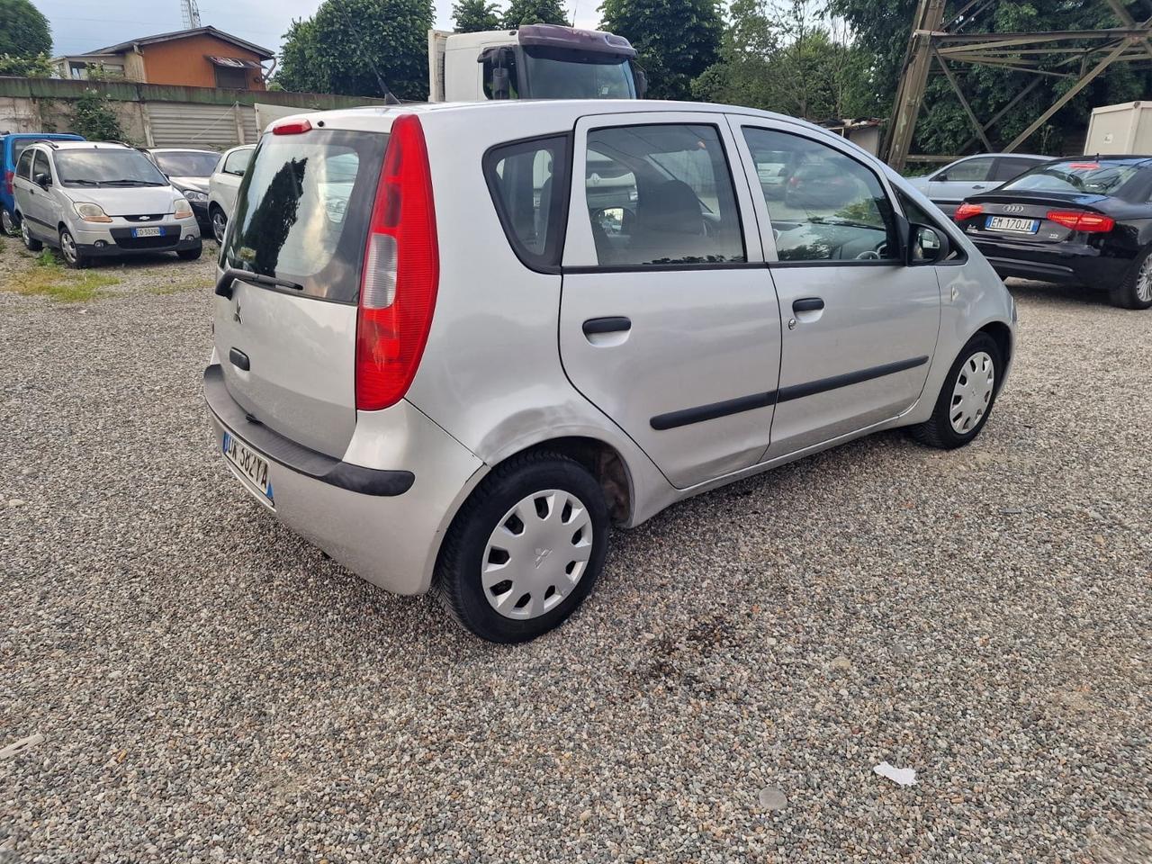 Mitsubishi Colt 1.1 12V 5p. Climachrome