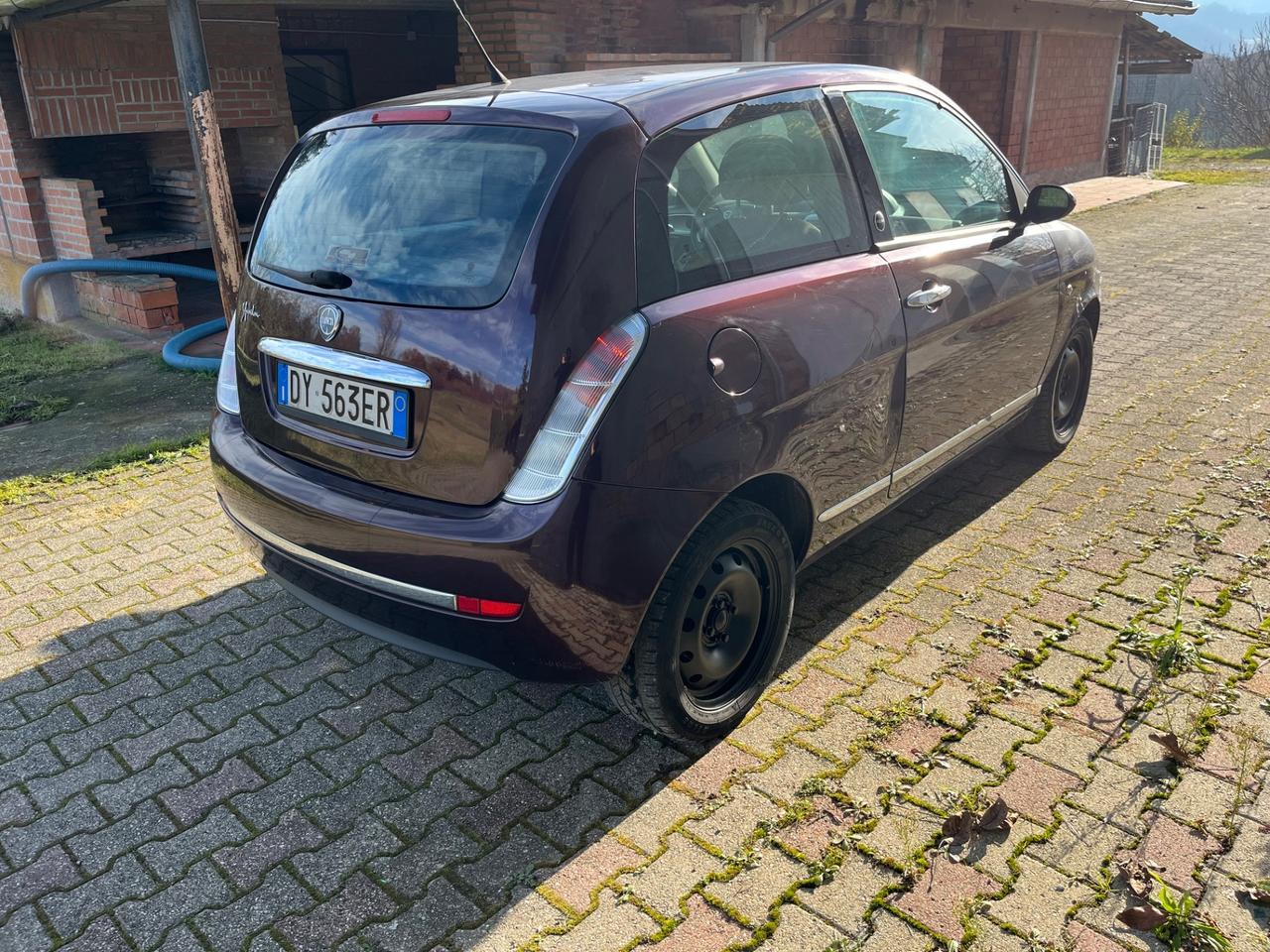 Lancia Ypsilon 1.4 Argento Ecochic GPL