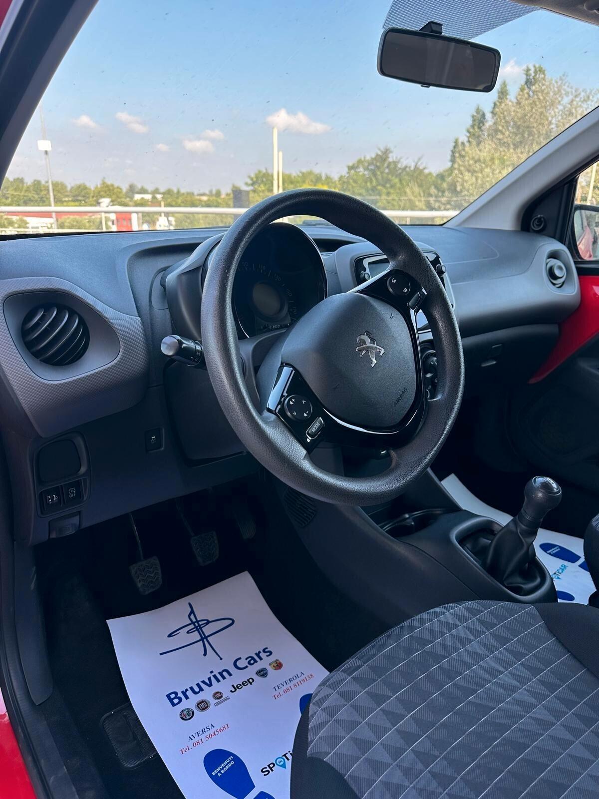 Peugeot 108 1.0 benz 72 2021