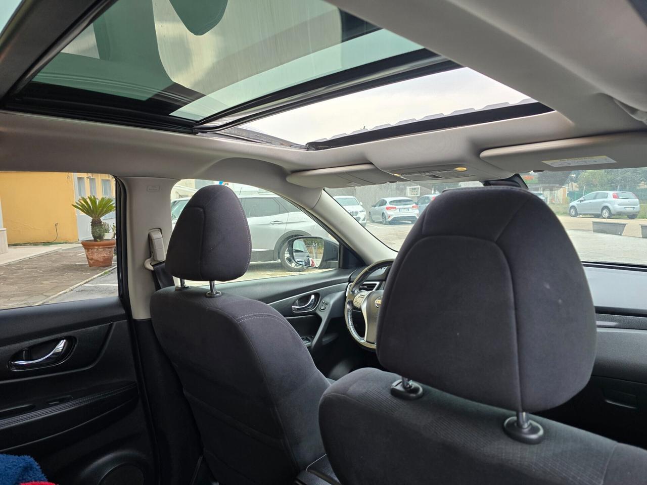 Nissan X-Trail 1.6 dCi 2WD Tekna ( 7 POSTI)