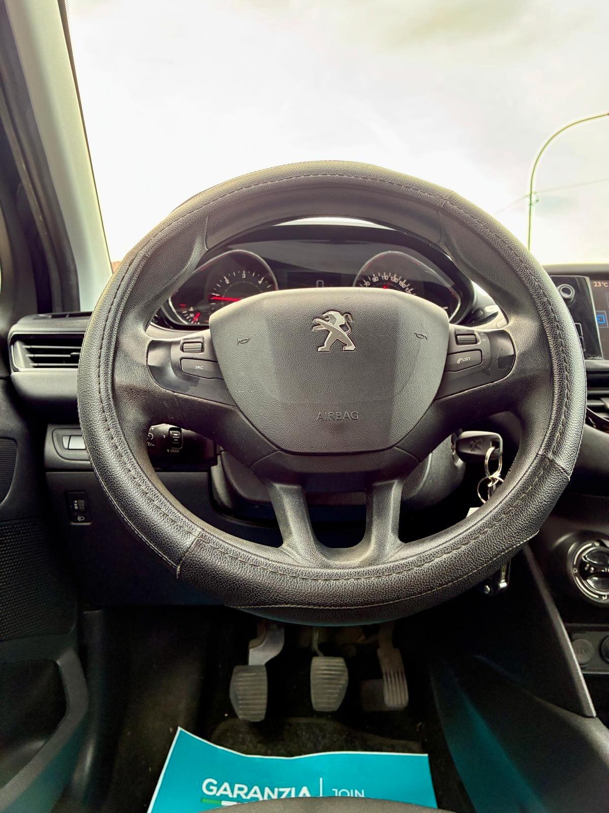 Peugeot 208 1.4 HDi 68 CV 5 porte Allure - OK NEOPATENTATO