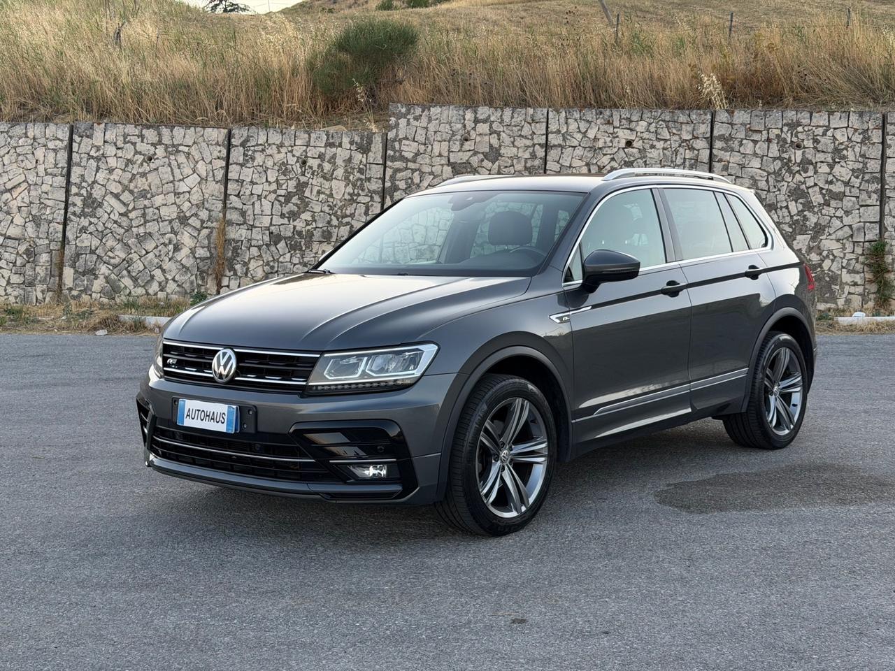 Volkswagen Tiguan 2.0 TDI 150cv DSG 4MOTION R-Line
