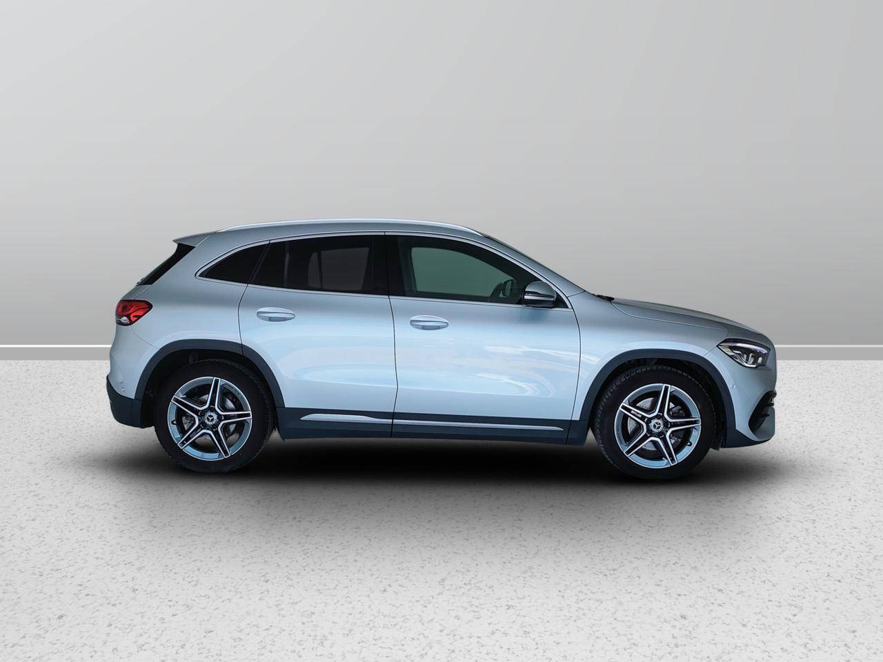 Mercedes-Benz GLA-H247 2020 - GLA 180 d Premium auto