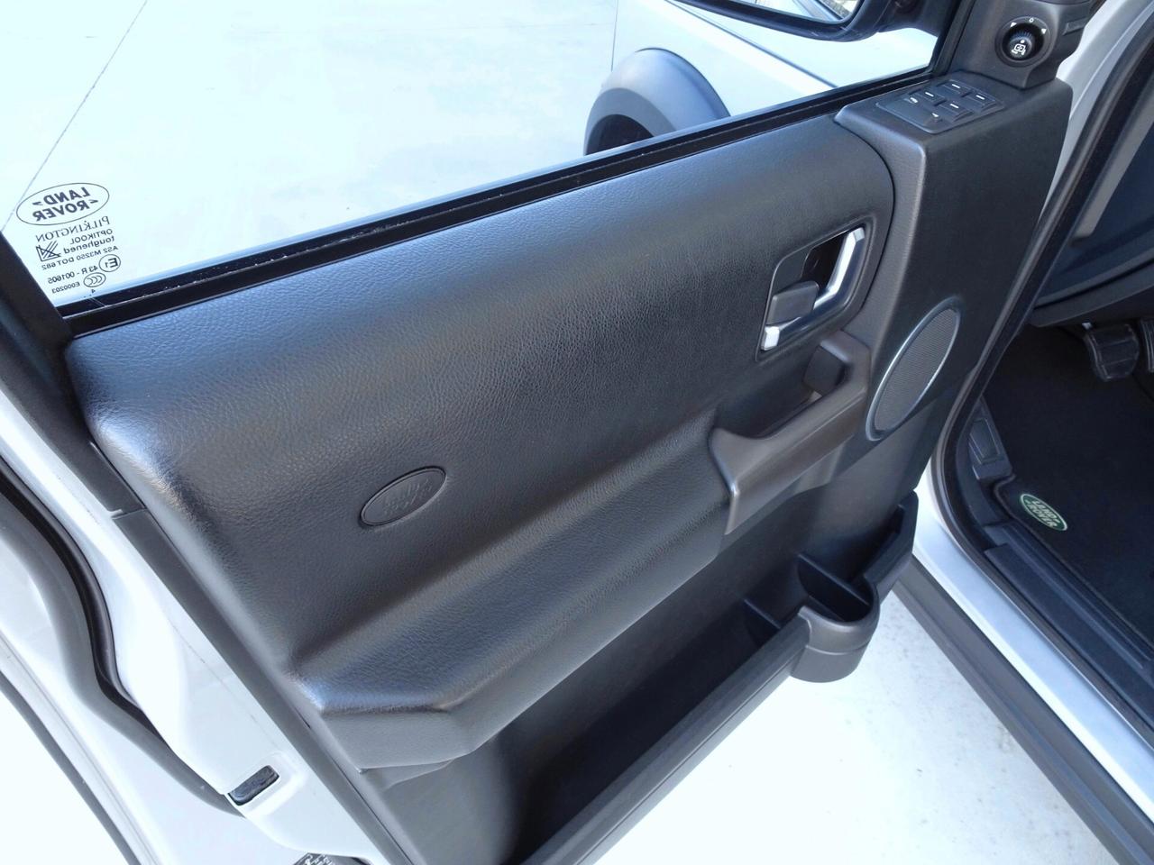 LAND ROVER Discovery 3 2.7 TDV6 190CV 7 posti ASI