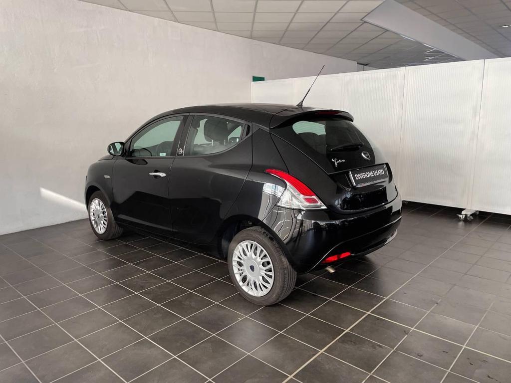 Lancia Ypsilon 5 Porte 1.2 Ecochic Silver