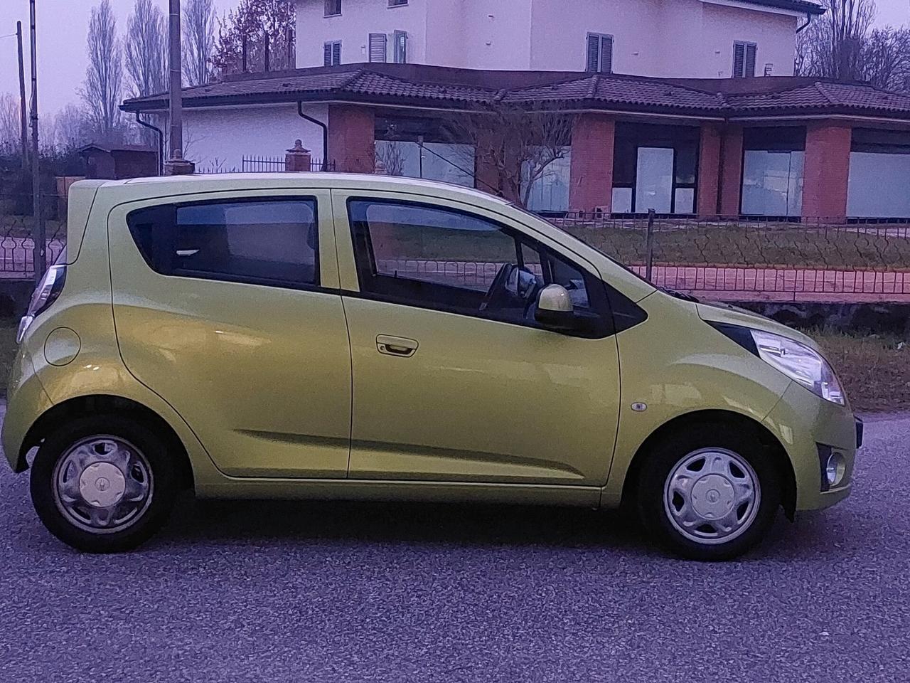 Chevrolet Spark 1.0 Pink Lady Special Edition