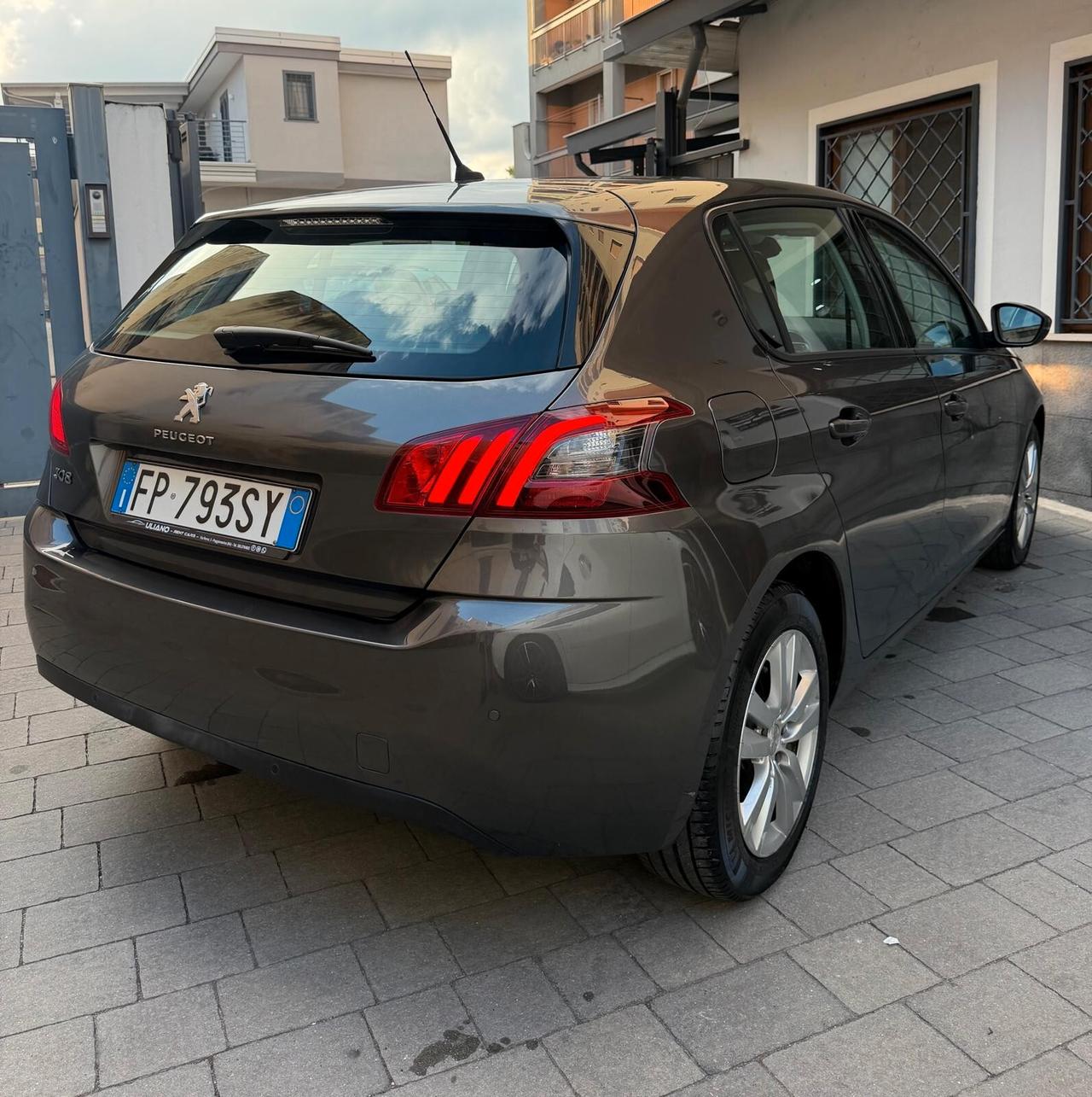 Peugeot 308 BlueHDi 130 S&S Active