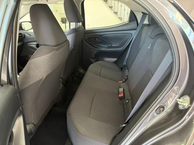 TOYOTA Yaris 1.0 5 porte Active