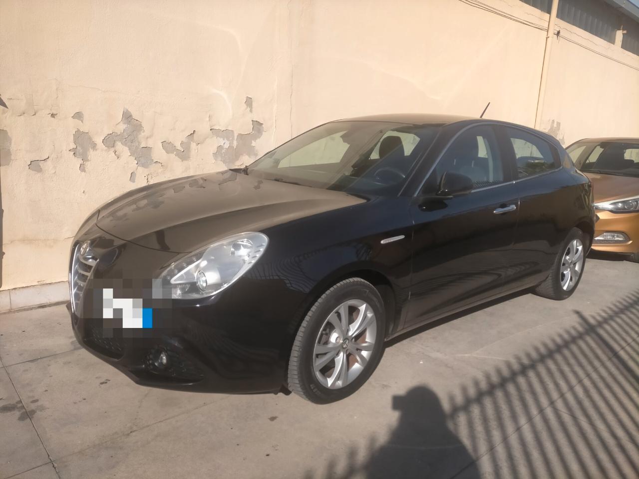 Alfa Romeo Giulietta 1.6 JTDm-2 105 CV Distinctive