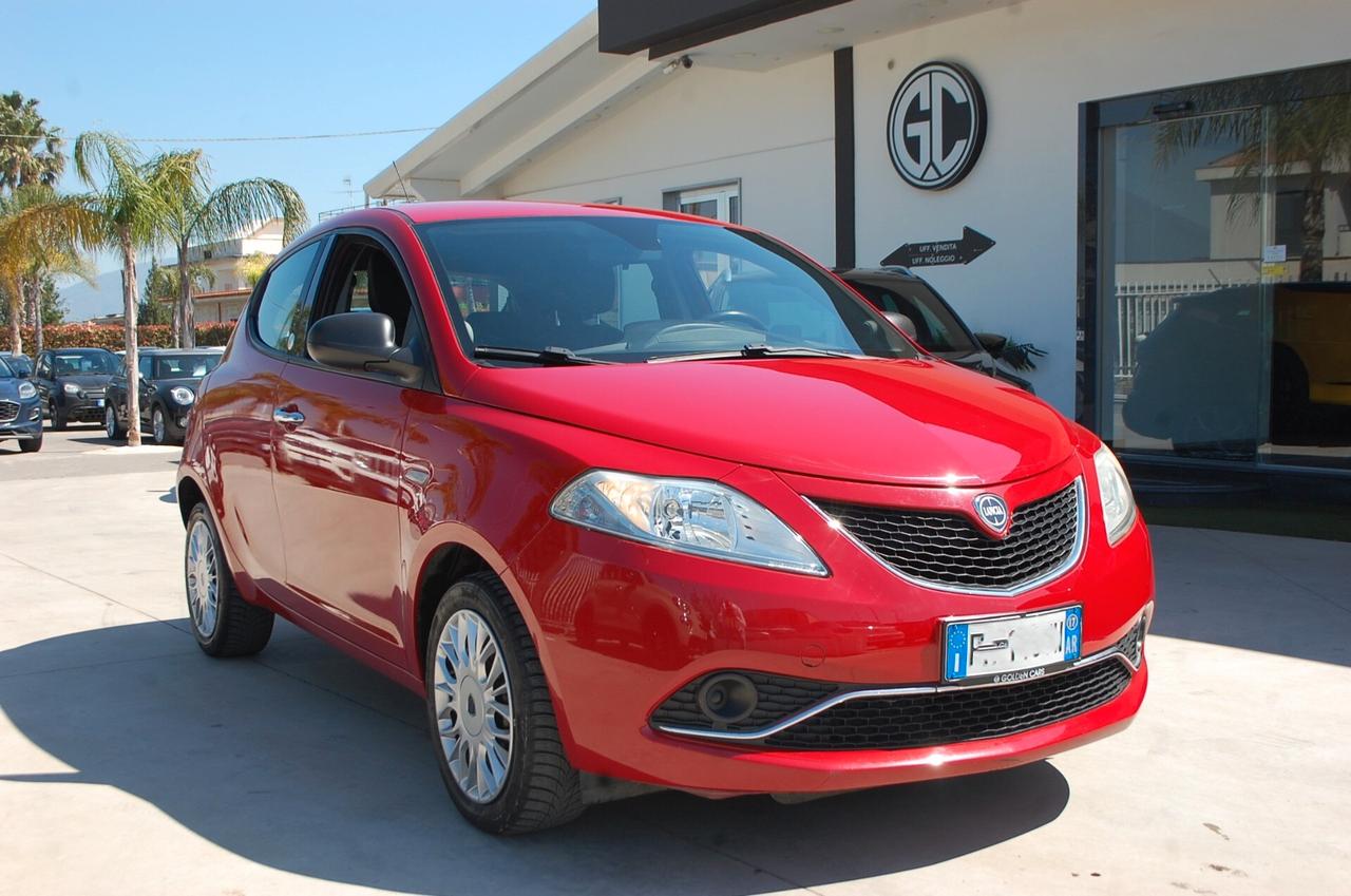 Lancia Ypsilon 1.2 Gold ecochic Gpl 69CV Uff Italy Bluetooth USB