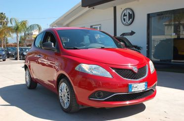 Lancia Ypsilon 1.2 Gold ecochic Gpl 69CV Uff Italy Bluetooth USB