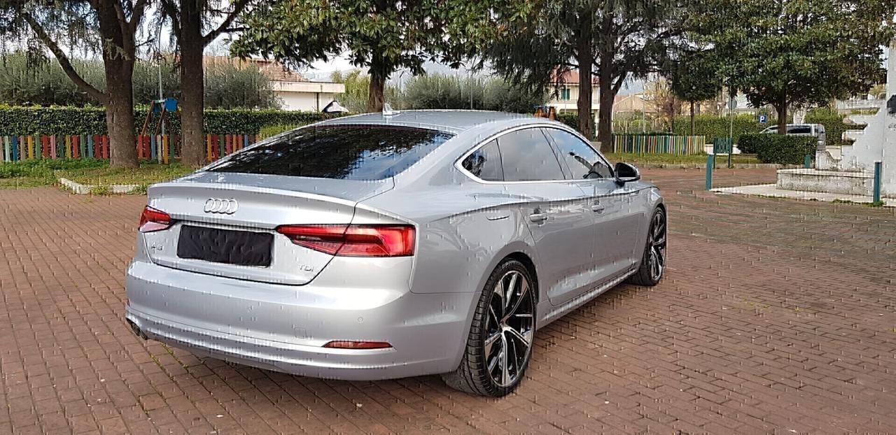 Audi A5 SPB 2.0 TDI 190 CV S tronic cerchi da 20,fari led bixeno,vetri scuri,navi,cruise control,sensori di parcheggio,bellissima