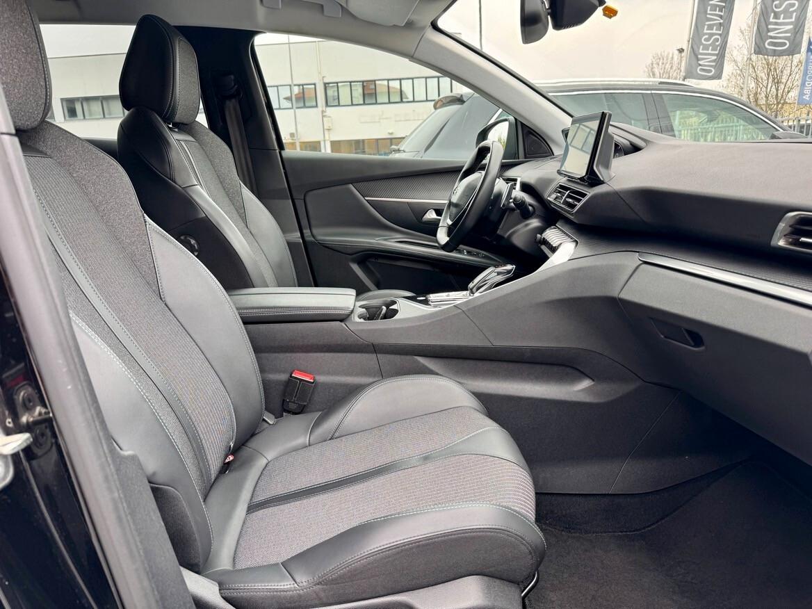 Peugeot 3008 BlueHDi 130 S&S EAT8 Allure