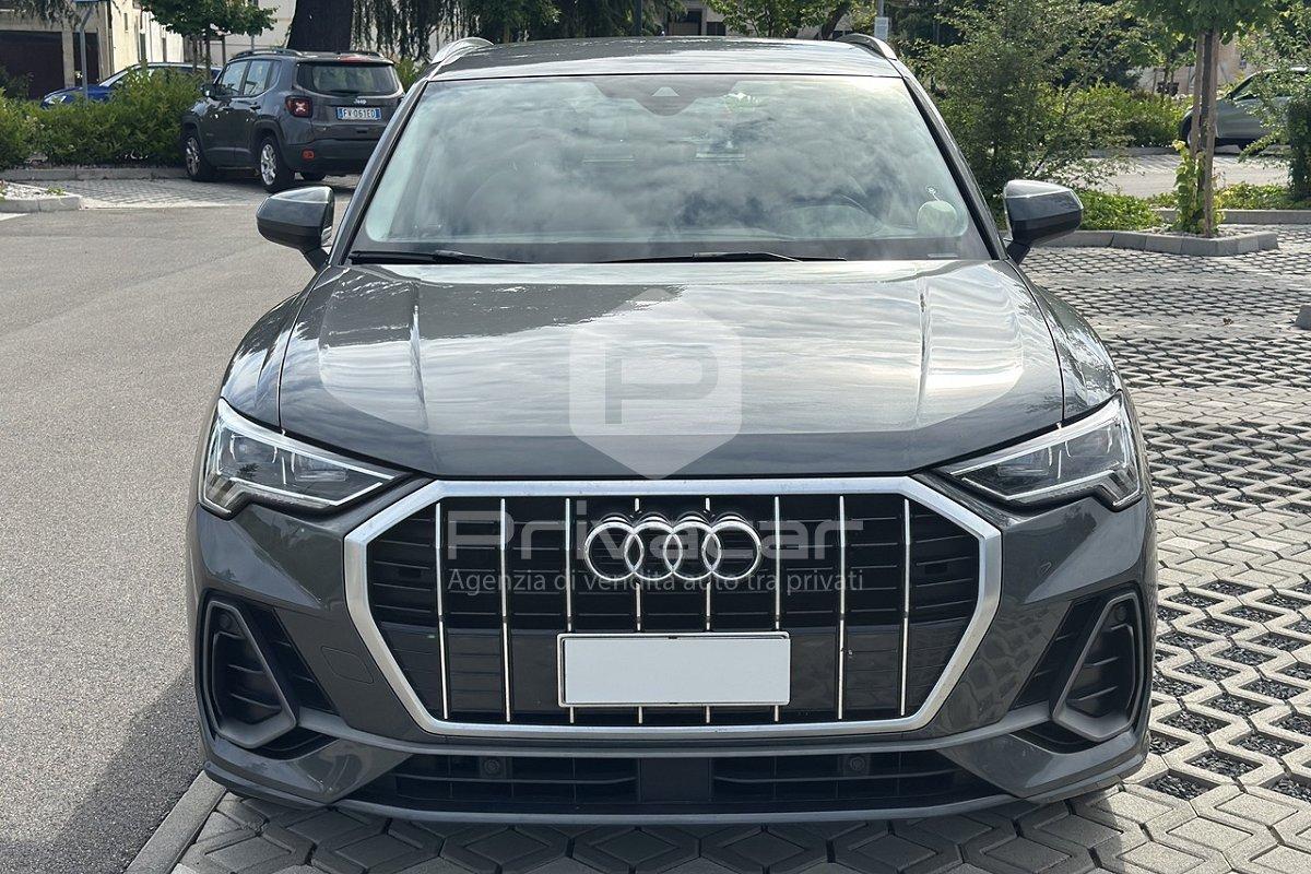 AUDI Q3 35 TFSI S line edition