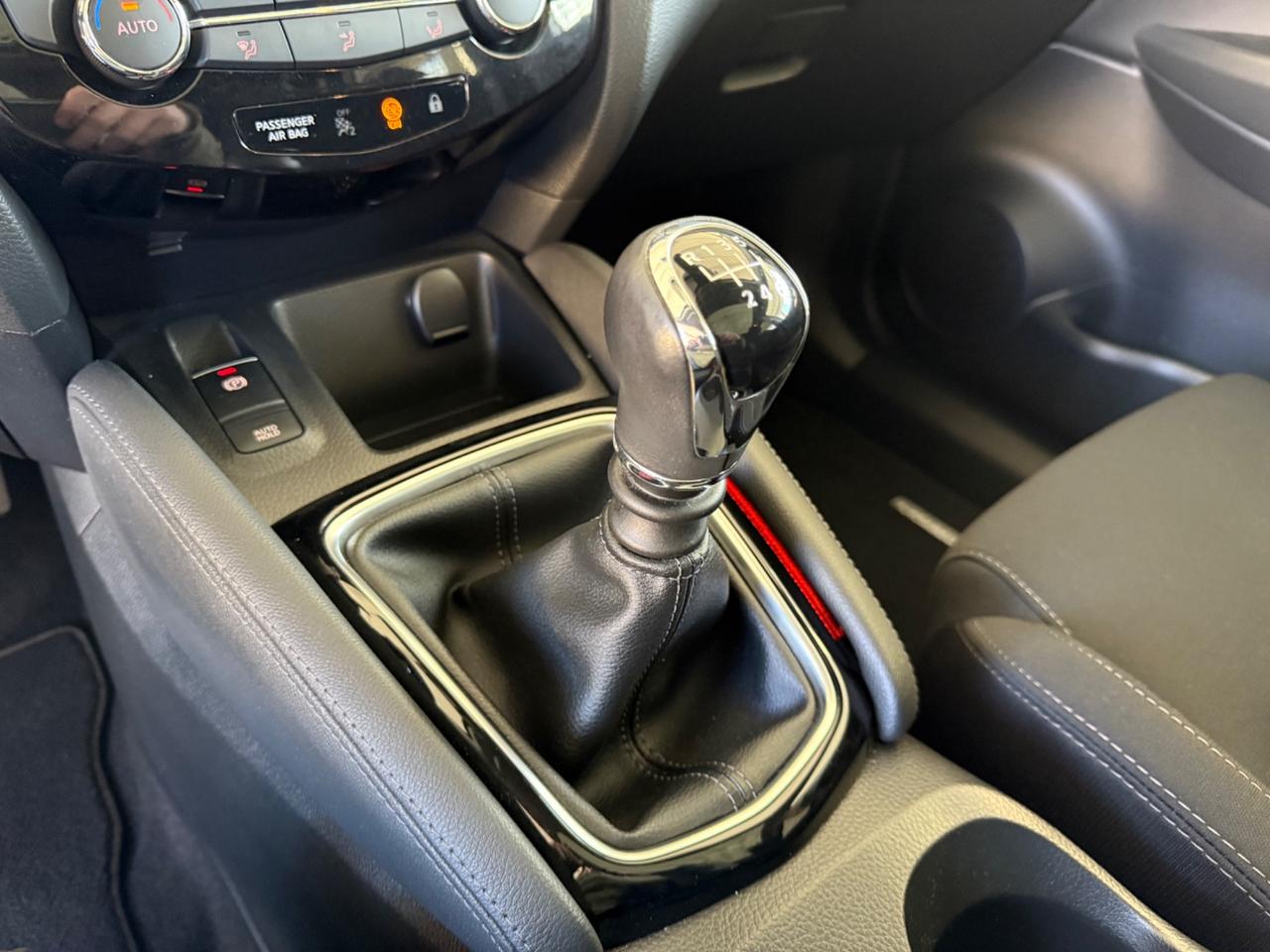 Nissan Qashqai 1.3 DIG-T 160 CV N-Connecta