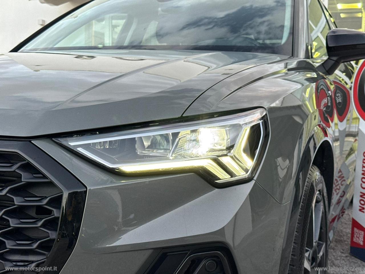 AUDI Q3 SPB 35 TDI S-LINE tronic Identity Black