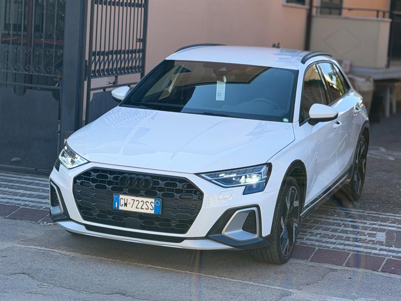 Audi A3 ALLSTREET S-LINE 150 CV