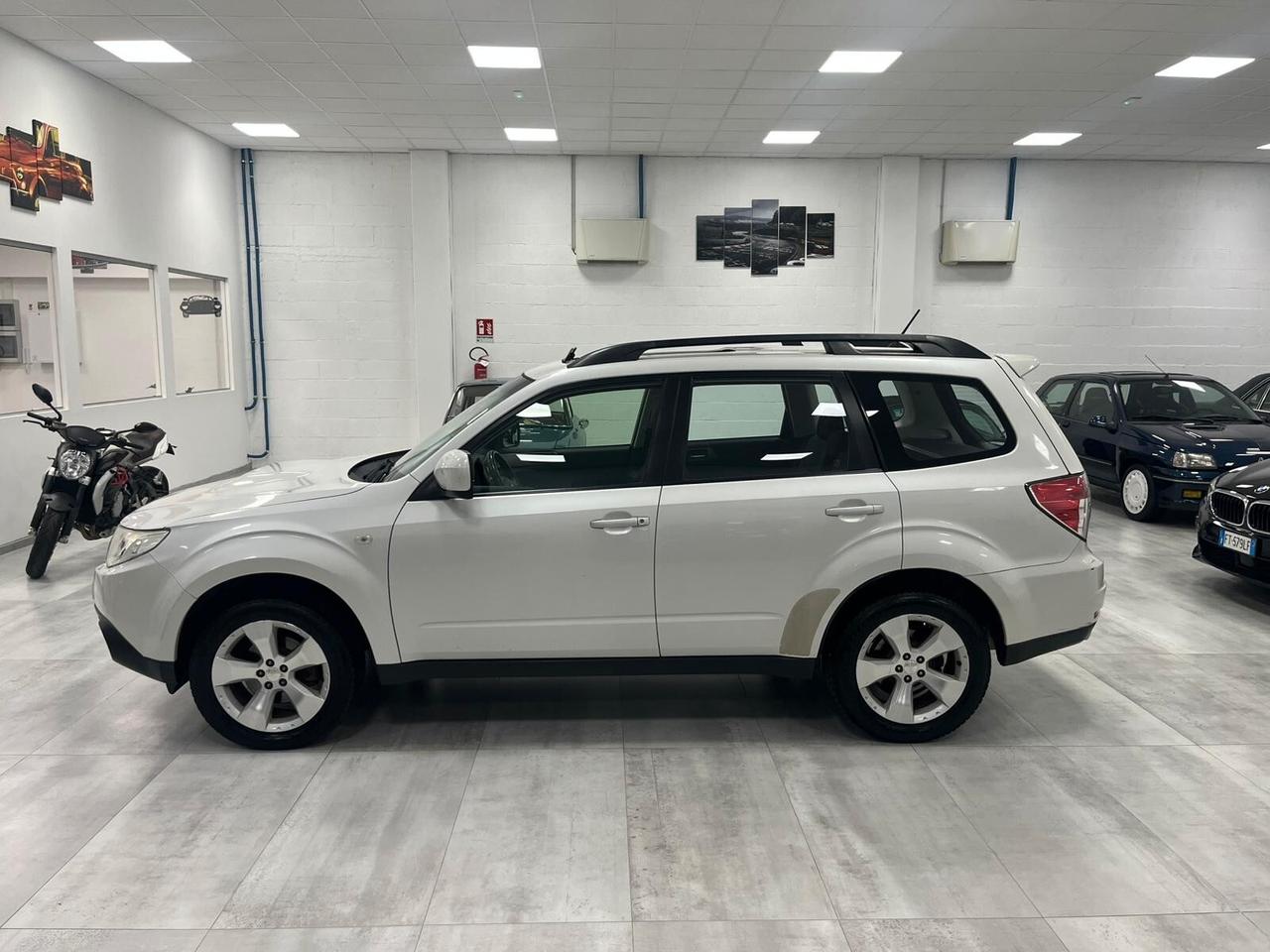 Subaru Forester 2.0d X 6mt