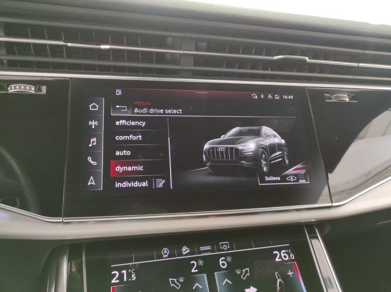 AUDI Q8 - Q8 55 TFSI quattro tiptronic Sport