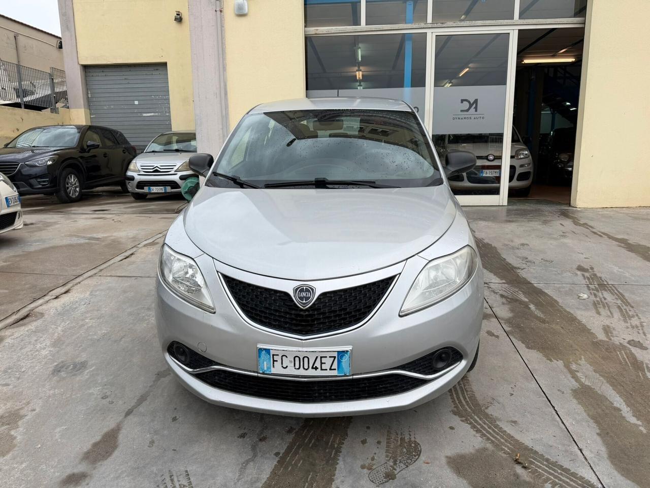 Lancia Ypsilon 1.2 Benzina 69 CV 5 porte Platinum