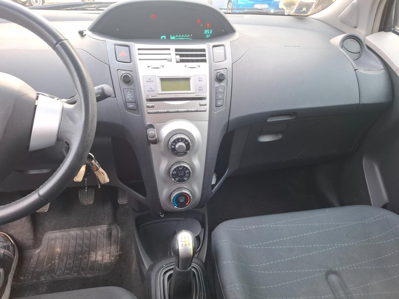 Toyota Yaris 1.3 3 porte Navi
