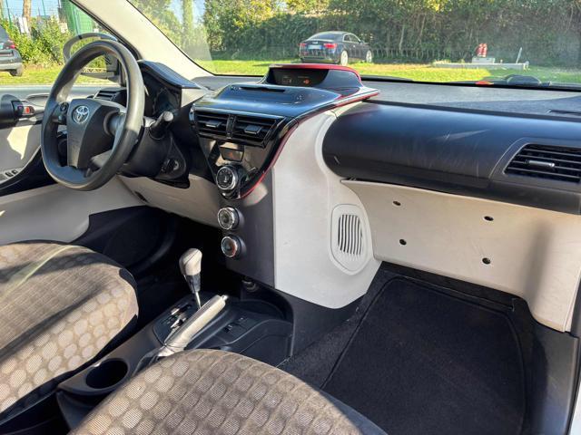 TOYOTA iQ 1.0 Lounge - UNIPRO