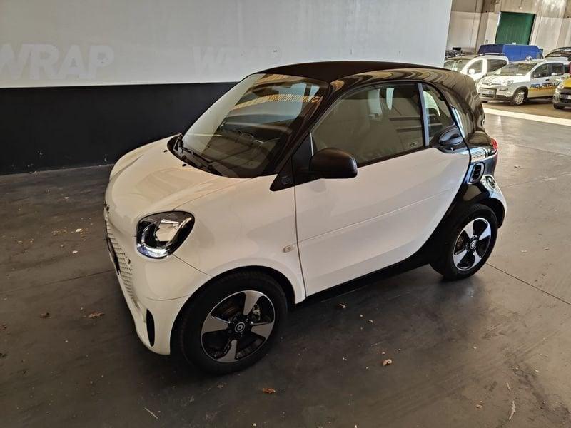 smart fortwo EQ Passion