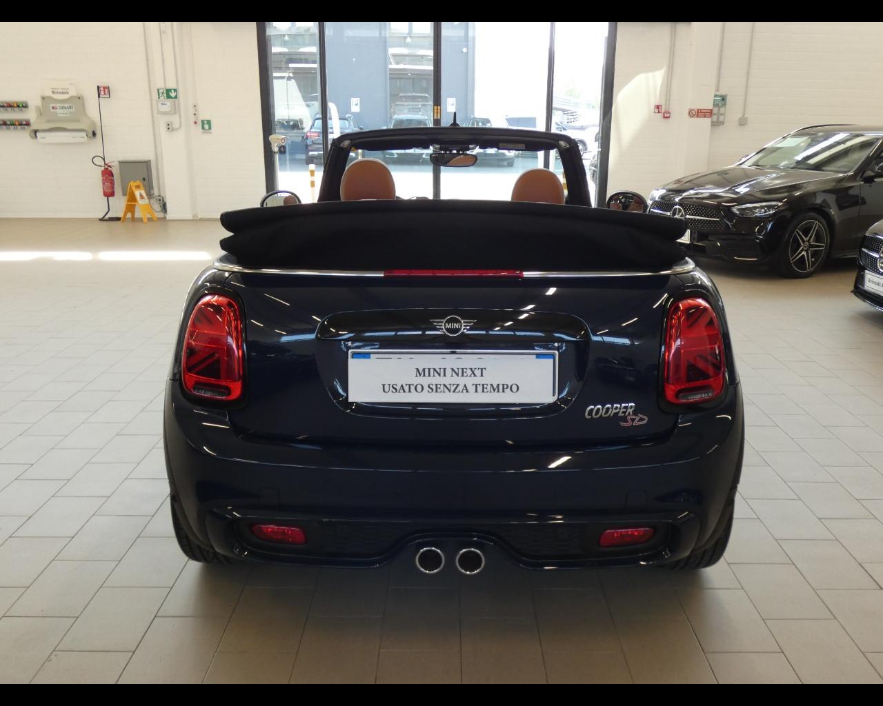 MINI Mini Cabrio (F57) - Mini 2.0 Cooper SD aut. Hype Cabrio