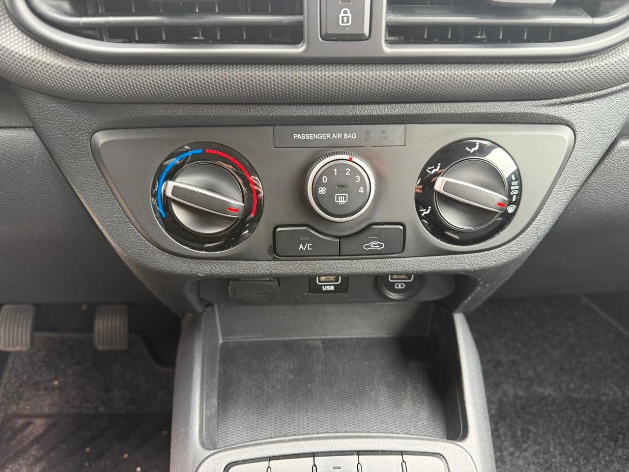 Hyundai i10 1.0 Benzina Neopatentati