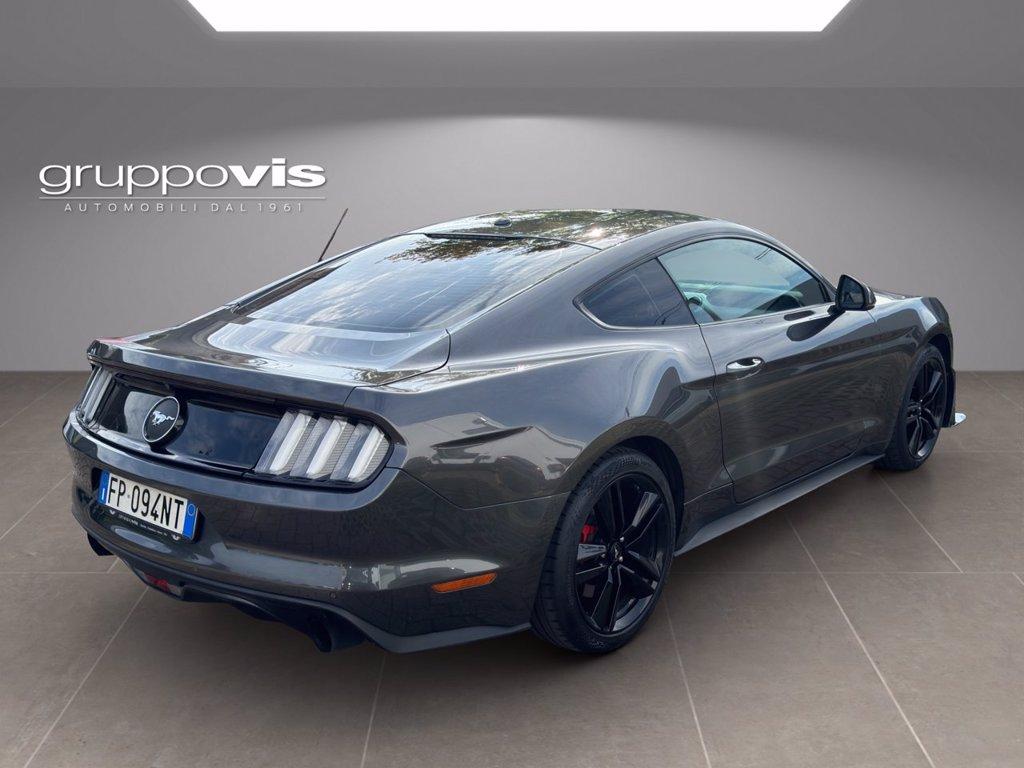 FORD Mustang Fastback del 2018