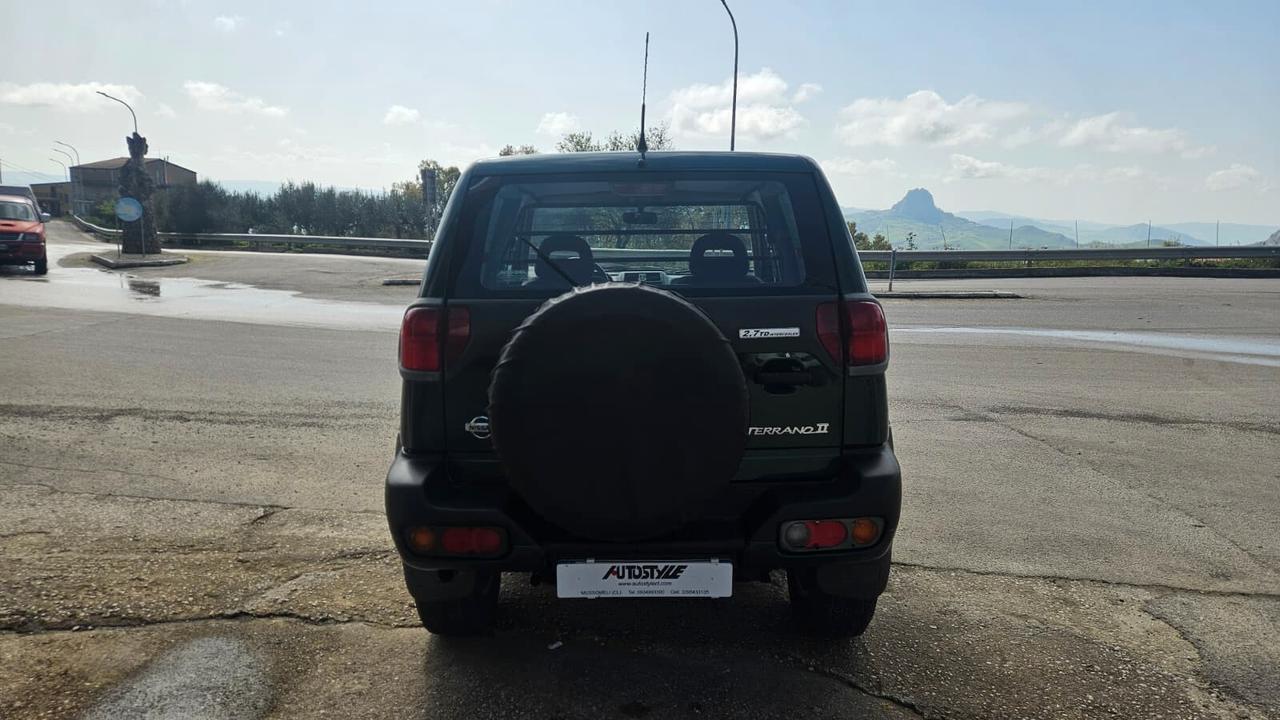 Nissan Terrano II 2.7 125cv 3p. SE (Autocarro)