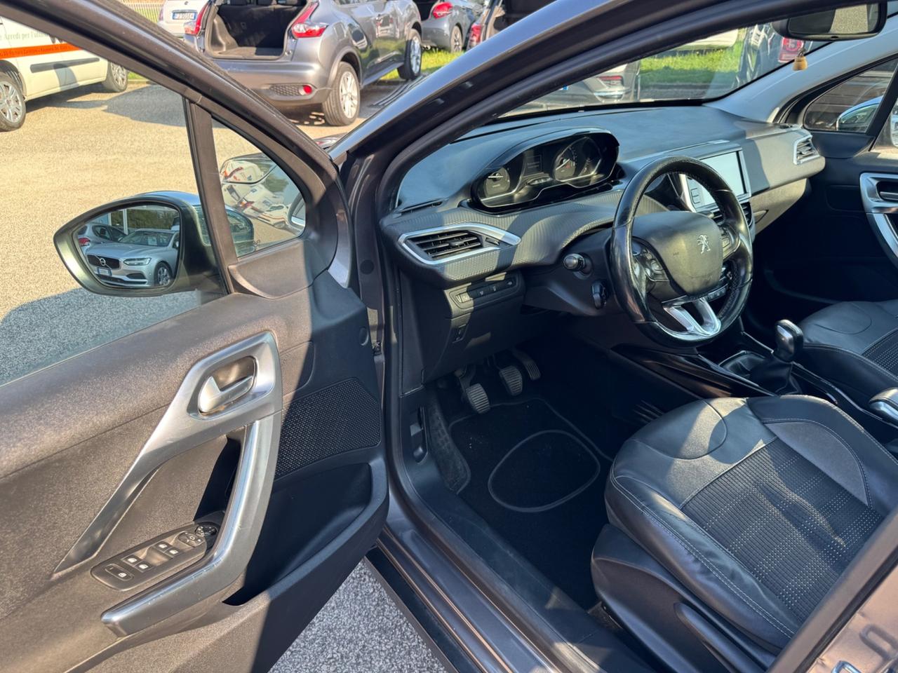 Peugeot 2008 1.6 e-HDi 92 CV Stop&Start Urban Cross NAVI PELLE TETTO