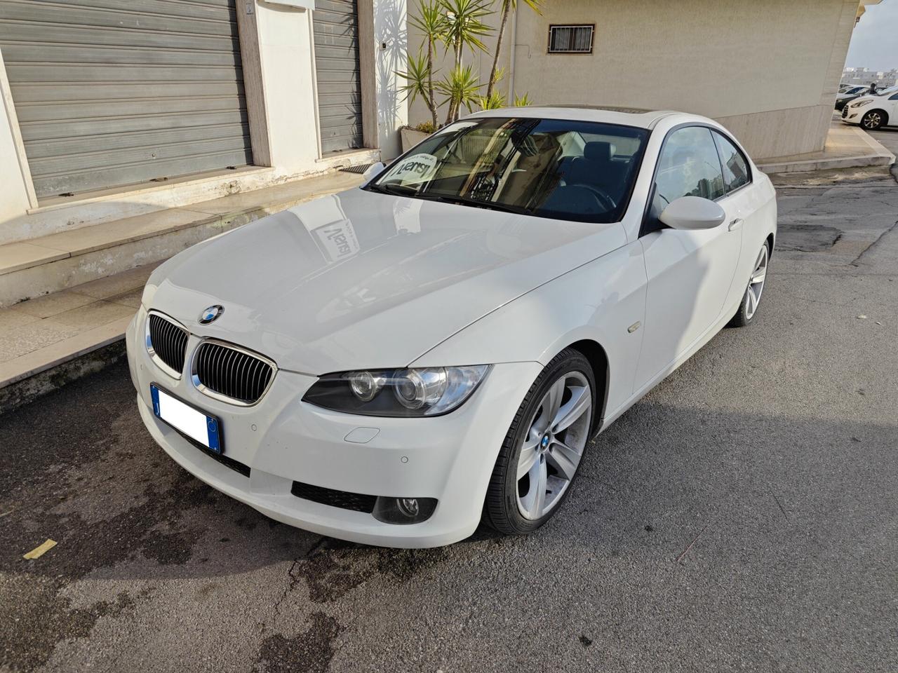 BMW 320d Coupé *PELLE/TETTO*