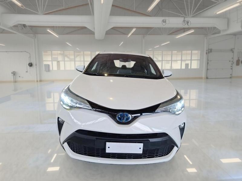 TOYOTA C-HR 1.8H 98CV E-CVT Business