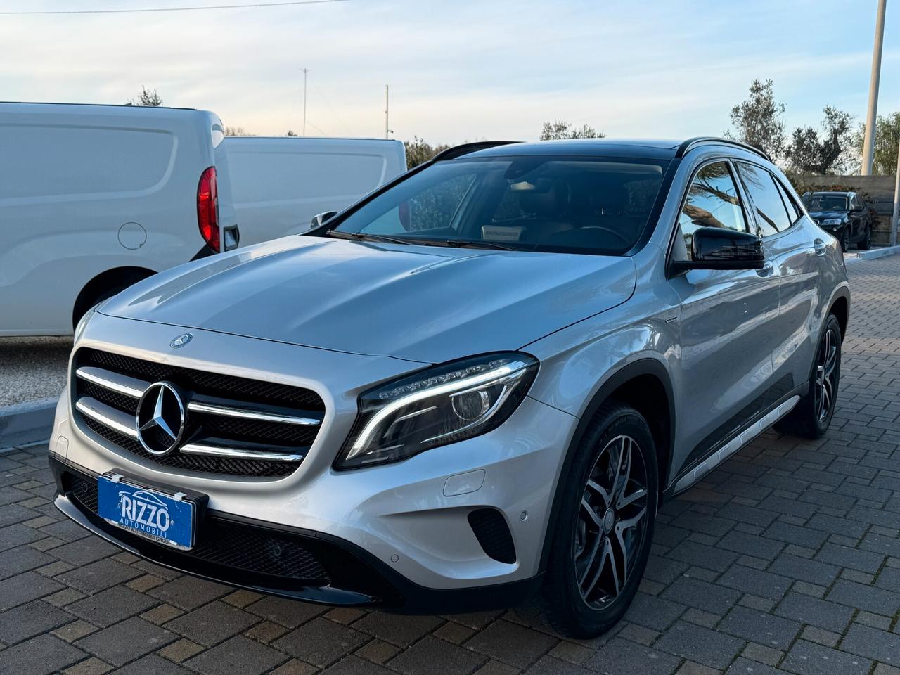 Mercedes-benz GLA 200 d Automatic Sport Premium Tetto Apribile