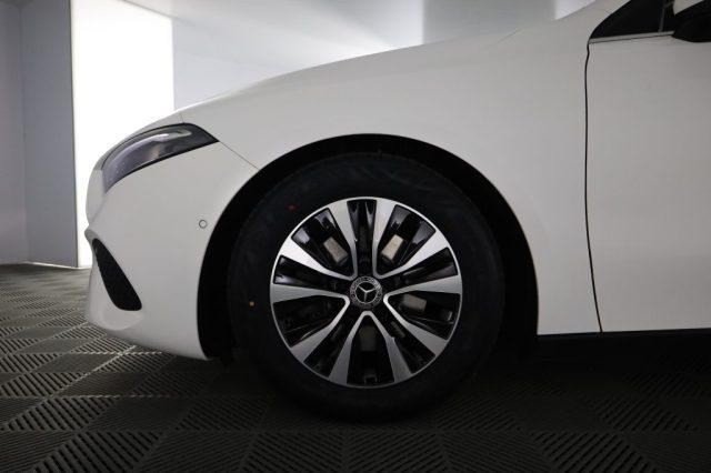 MERCEDES-BENZ A 180 A 180 d Automatic Advanced