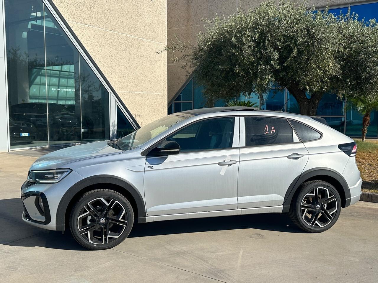 Volkswagen Taigo 1.0 tsi R-Line possibilità noleggio no scoring