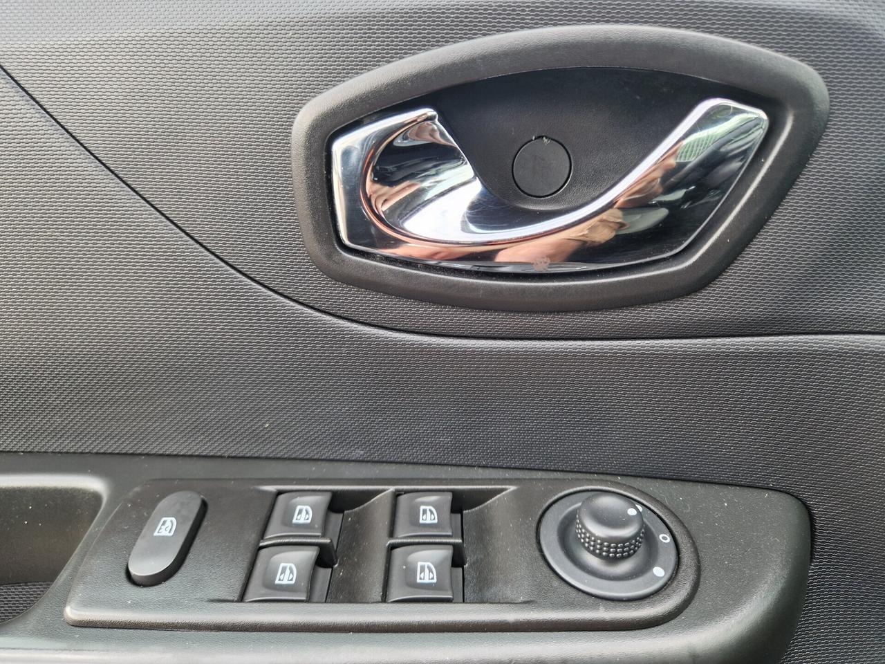 Renault Captur 1.5 dCi 90 CV - 2015