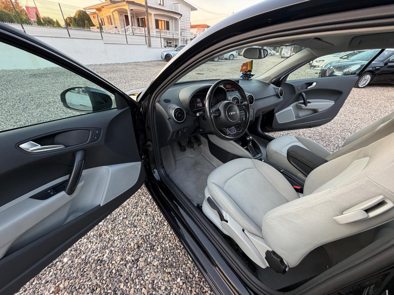 Audi A1 1.6 TDI Attraction